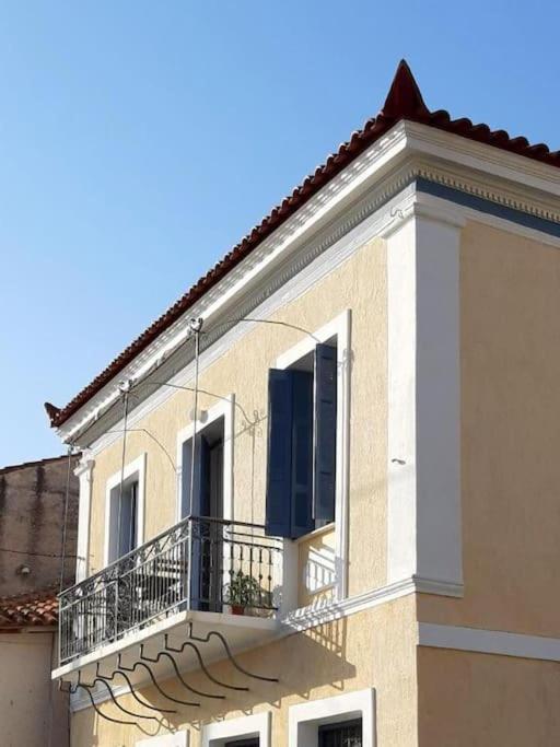 Traditional House At Koroni Near Beach المظهر الخارجي الصورة