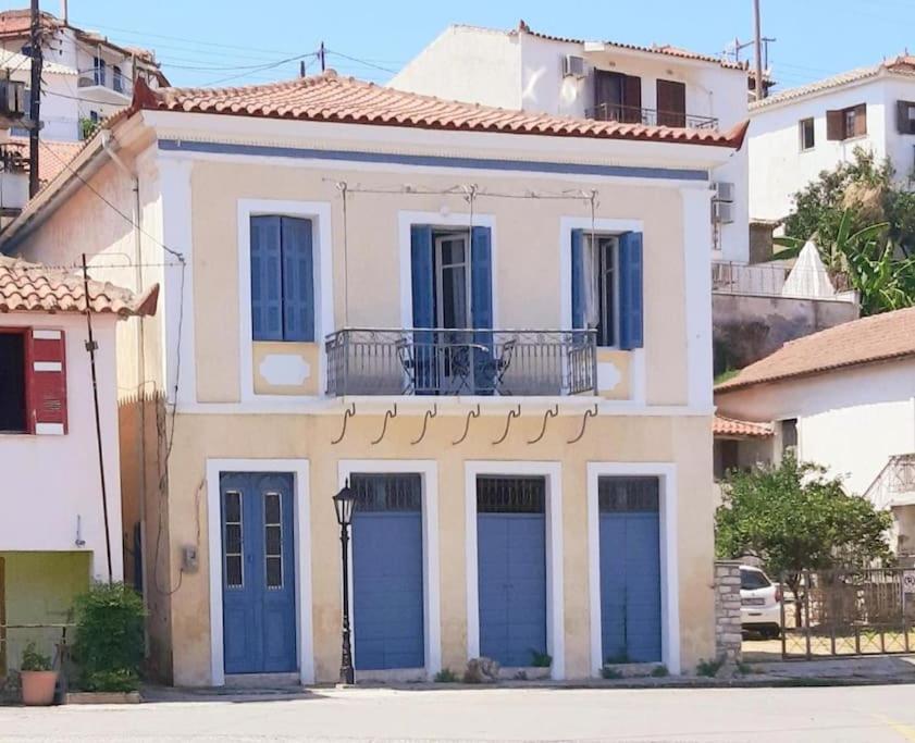 Traditional House At Koroni Near Beach المظهر الخارجي الصورة